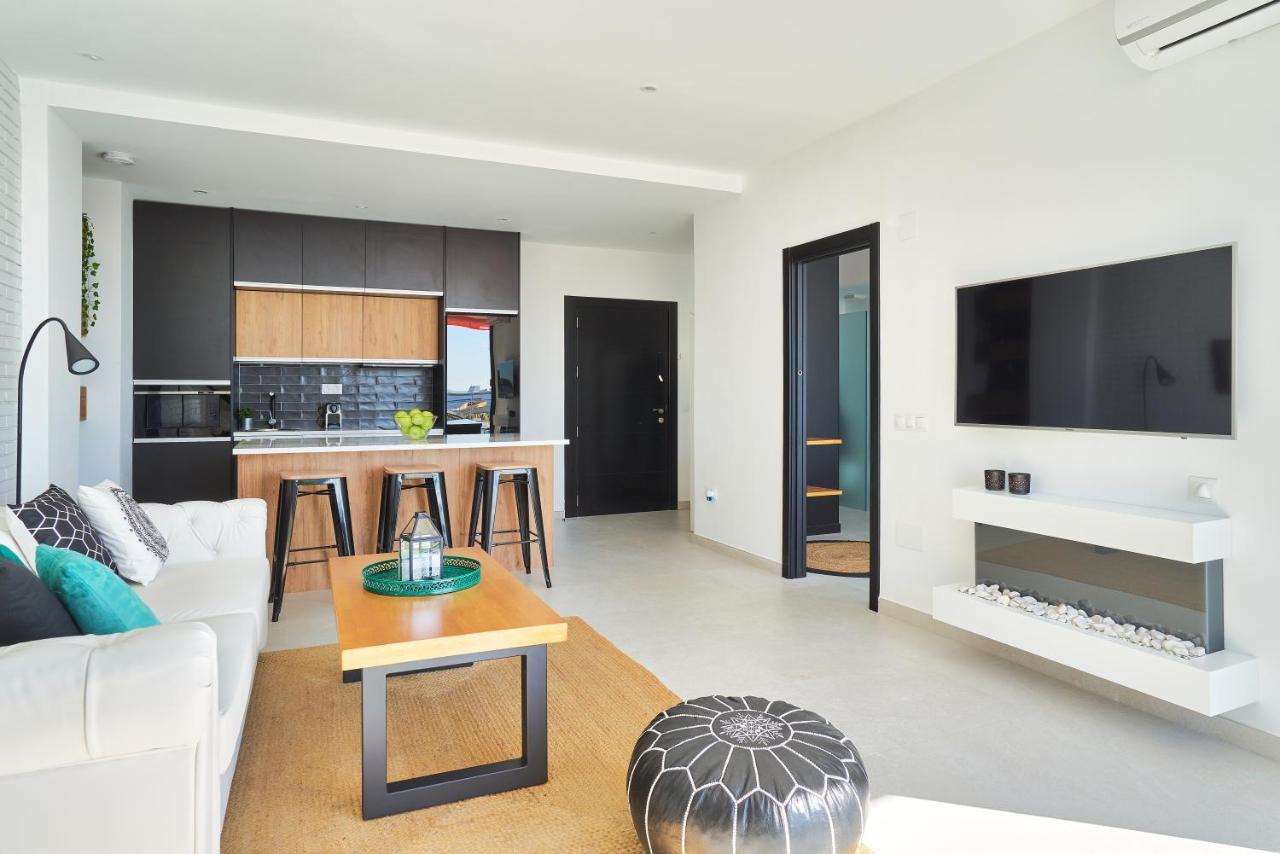 Suite Del Mar Luxury Apartment With Jacuzzi 托雷莫利诺斯 外观 照片